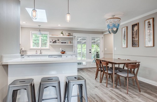 Westgate House | Tranquil Retreat with Ocean Views in Edmonds, Near Seattle