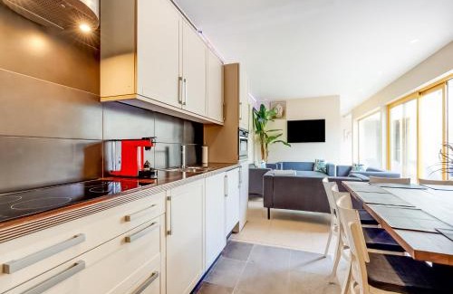 Avelgem House | Peaceful Getaway with Spa, cleaning included