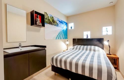 Avelgem House | Peaceful Getaway with Spa, cleaning included