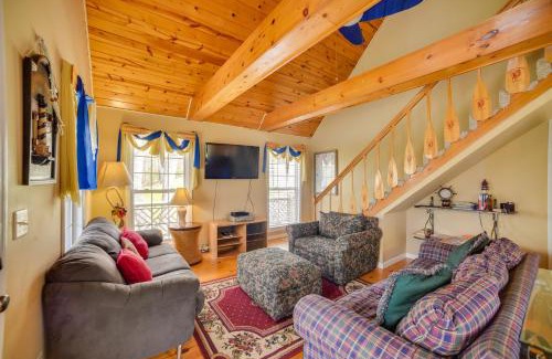 Guntersville House | Tranquil Guntersville Cabin with Fire Pit, Ideal for Families