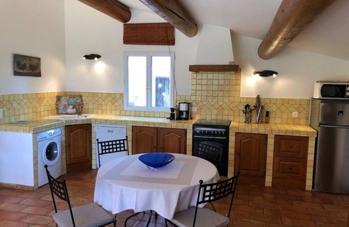 Roussillon Cottage | Idyllic Retreat for 4 Near Vineyards and Lavender Fields