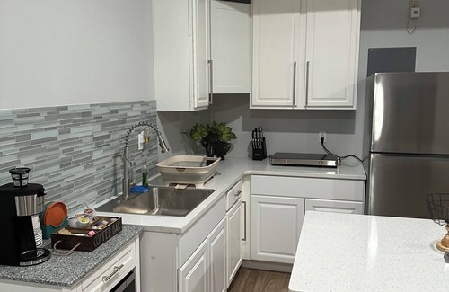 Orlando Apartment | Peaceful Haven Orlando - Spacious 1 bedroom apt with private entrance near UCF