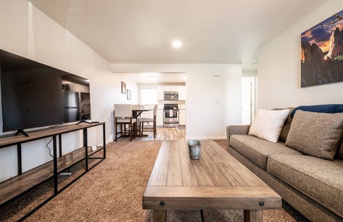 Cimarron Hills Condo | Tranquil Retreat with Breakfast and Kitchen Amenities