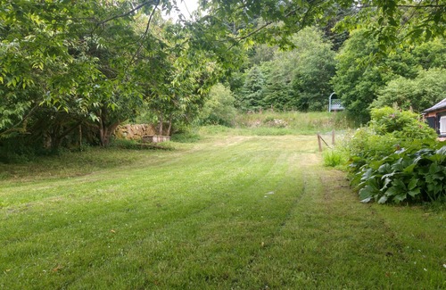 Kirkmichael Cottage | Serene Retreat with Lake Views & Pet-Friendly Amenities
