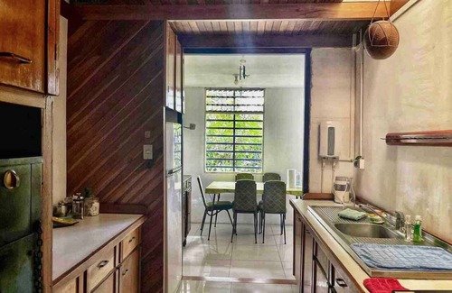 Desamparados House | Tranquil Retreat: Family-Friendly Getaway Awaits You
