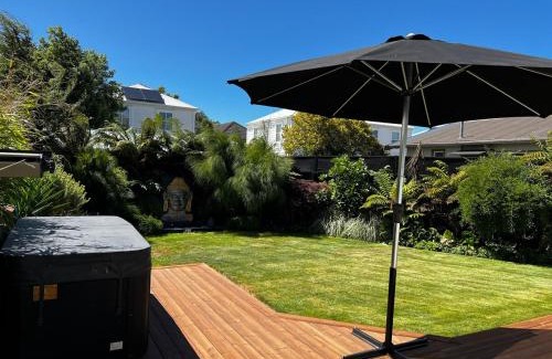 Sydenham House | Peaceful Home in tranquil Setting