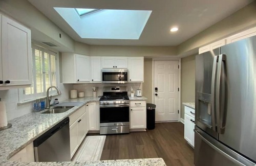 Warren House | Peaceful Home