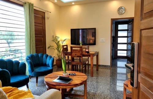 Mohali Villa | Inviting Home2 Stay by Six Lane: 4-Star Pet-Friendly Retreat