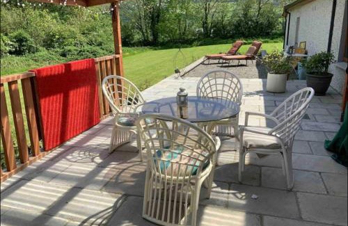 Kilgreaney House | Tranquil Retreat: 4-Star Family & Pet-Friendly Escape