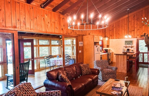 Moultonborough Cottage | Tranquil Lakefront Retreat with Sandy Beach & Family Kitchen