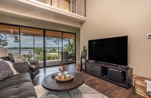 Gainesville House | Tranquil Lake Retreat with Ocean View Near Winstar Casino