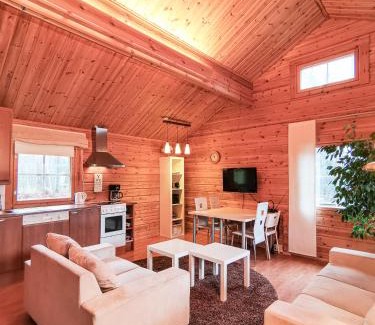 Klaukkala House | Inviting Log Cabin Retreat with Hot Tub & Pet-Friendly Comfort