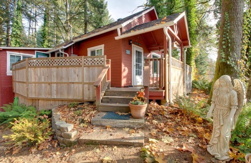 Walterville House | Tranquil McKenzie River Retreat: Fish, Hike & Ski Adventures