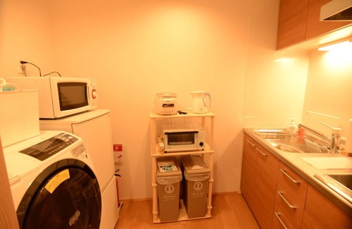 Okazaki House | Modern Traditional House: 10/10 Rated, Steps from Transit