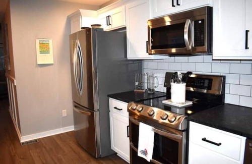 Georgetown House | Prime Location: 10 Min to KHP & Bourbon Trail Awaits