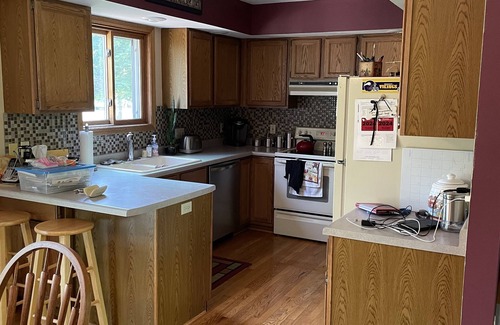 Butte Des Morts House | Tranquil Stay in Peaceful Neighborhood Near EEA Grounds