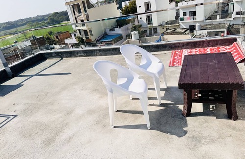 New Delhi House | Tranquil 1BR Retreat with Pet-Friendly Amenities