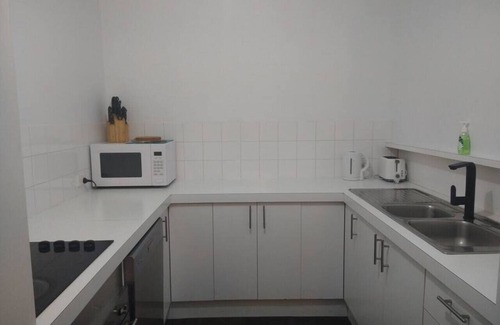 Phillip Apartment | Inviting Outlook Near Canberra Hospital with Family Amenities