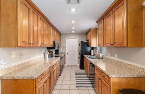 Ocala House | Tranquil Pool Retreat in Ocala - Guest Rated 10/10!