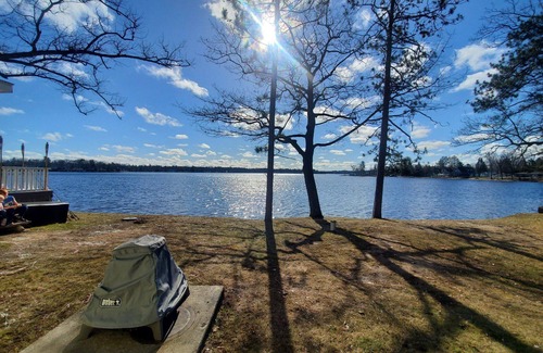 Long Lake House | Serene Lakeside Retreat on Beautiful Long Lake - 10/10 Rating