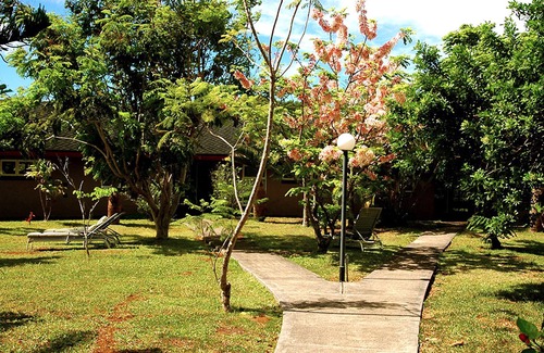 Pauwela Apartment | Tranquil Studio Retreat on Organic Fruit Farm, 10 Min to Beach