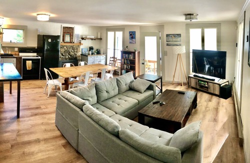 Sunapee Cottage | Serene Lakeside Cottage Near Skiing in Sunapee