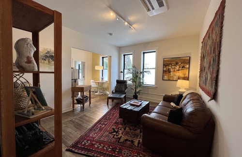 Colfax Apartment | Tranquil Getaway Above Art Gallery with Pool & Breakfast