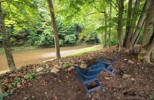 Glace House | Serene Getaway at Potts Creek - Perfect for Pets!