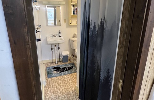 Bridgton Cottage | Peaceful Retreat