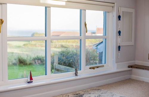 The Lizard Cottage | Tranquil Escape with Breathtaking Sea Views