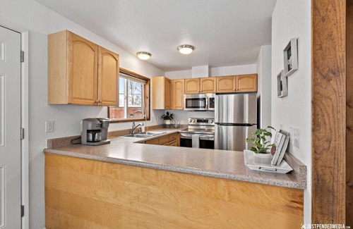 Scenic Foothills House | Stunning Scenic Foothills Hideaway with Family-Friendly Amenities