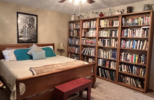 Scraper House | Peaceful River's Edge in Tahlequah