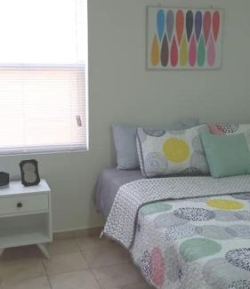Willemstad House | Tranquil Room Steps from the Beach with Ocean Views