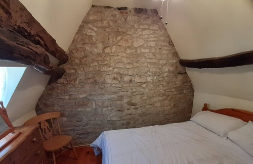 Esclauzels Cottage | Tranquil Stone Cottage Retreat Near St. Cirq Lapopie