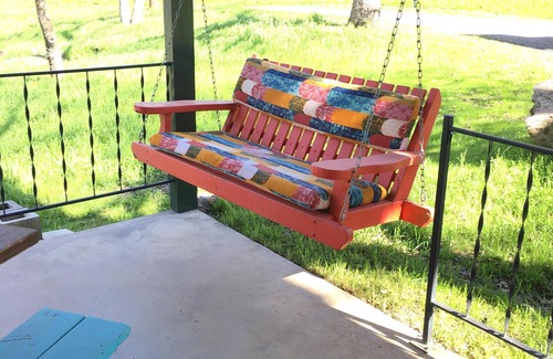 Three Rivers House | Serene Vista Haus: 10/10 Guest Rated with Lake Views