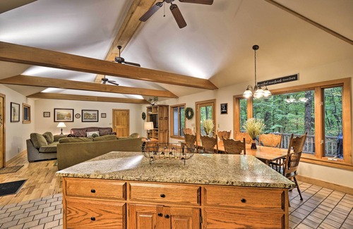 Rising Fawn House | Tranquil Retreat with Private Fire Pit and Spa Amenities