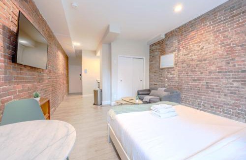 Prudential - St. Botolph Apartment | Peaceful South End Studio