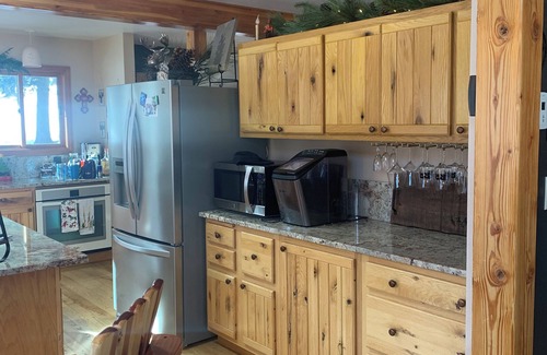 Taos Ski Valley Cabin | Peaceful & Spacious Cabin in Red River