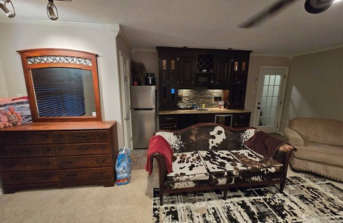 Wimbledon Falls Apartment | Peaceful studio aparrtment in the spring creek area. n