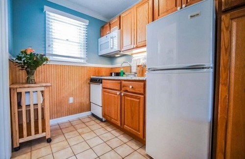 Block Island Apartment | Family-Friendly Studio with Kitchen for Memorable Stays