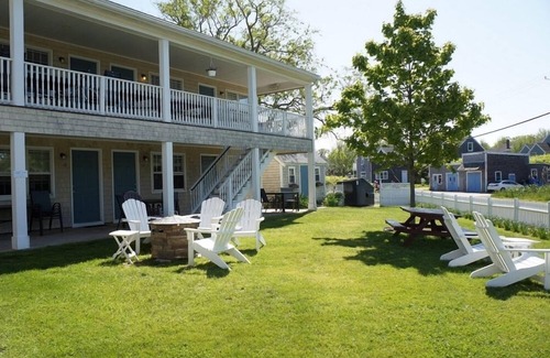 Block Island Apartment | Family-Friendly Studio with Kitchen for Memorable Stays