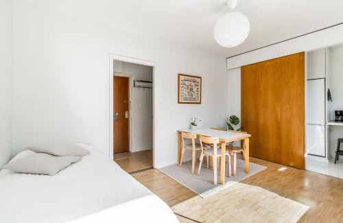 Etelainen District Apartment | Tranquil Studio Retreat Near Nature - 4-Star Experience