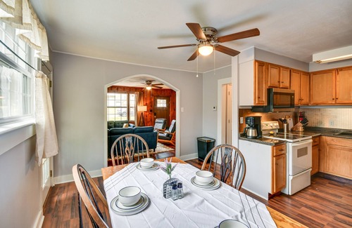 East Tallassee Cottage | Tranquil Tallassee Cottage with Spa & Pet-Friendly Amenities