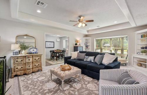 La Brisa House | Peaceful Texas Retreat with Game Room & Private Outdoor Space Near Kyle Field & Downtown Bryan in Dr. Bryan, Texas