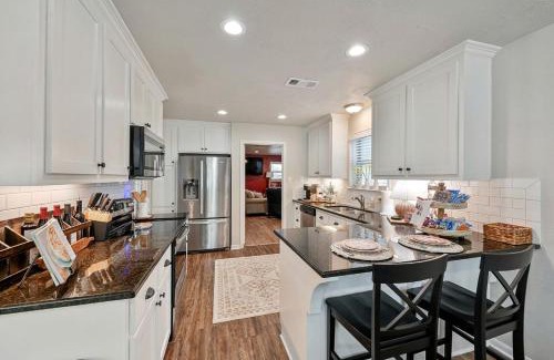 La Brisa House | Peaceful Texas Retreat with Game Room & Private Outdoor Space Near Kyle Field & Downtown Bryan in Dr. Bryan, Texas