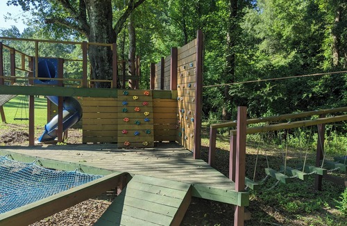 Clarkdale House | Serene Getaway: Ocean View with Pool & Pet-Friendly Amenities