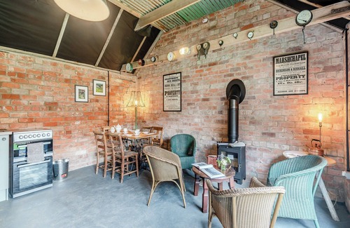 Grimsby Cottage | Comfortable 2 Bedroom Retreat in Marshchapel near Louth
