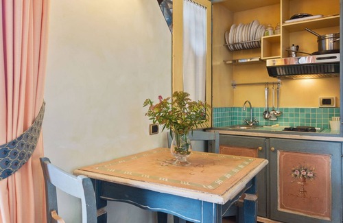 Canalicchio House | Relax at Belvilla by OYO Bilo3 with Pool and Spa