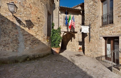 Canalicchio House | Relax at Belvilla by OYO Bilo3 with Pool and Spa