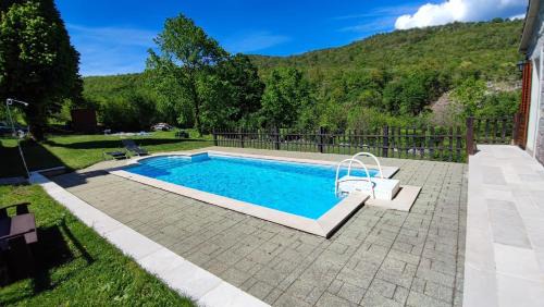 Krkuz Villa | Pet-Friendly Retreat at Kuća za Odmor Veljko i Ida